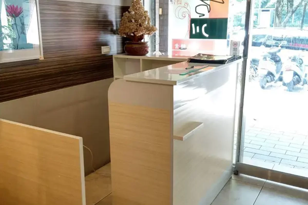 塑鋼大叔×南亞塑鋼職人店-台北塑鋼家具-台北防水家具-台北塑鋼櫃-南亞塑鋼_portfolio_大安區喜川麵館_01